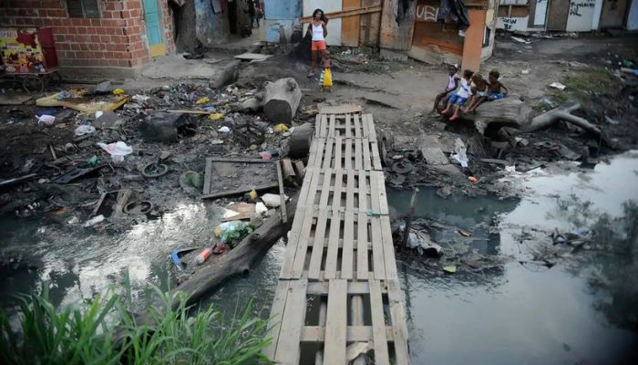  Doze milhões de crianças e adolescentes vivem sem acesso a esgoto 